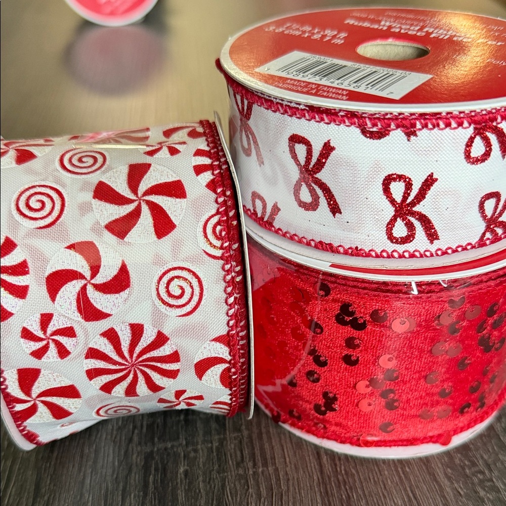 Festive Red and White Ribbon Set